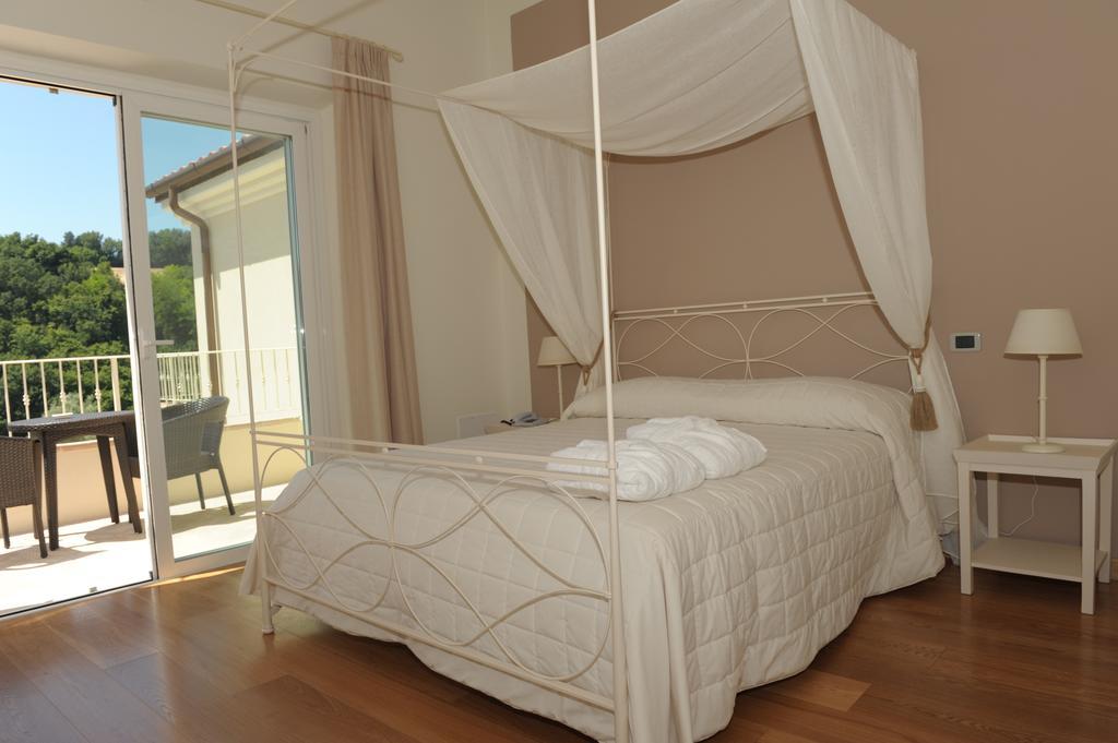 Hotel Giardino Suites&Spa Numana Exterior foto